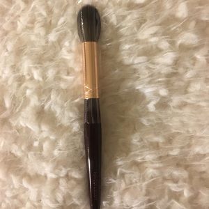 Charlotte Tilbury Brush